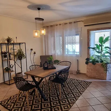 Eleni's Boutique Apartment