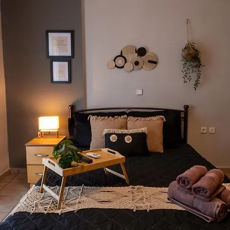 Eleni's Boutique Apartment *